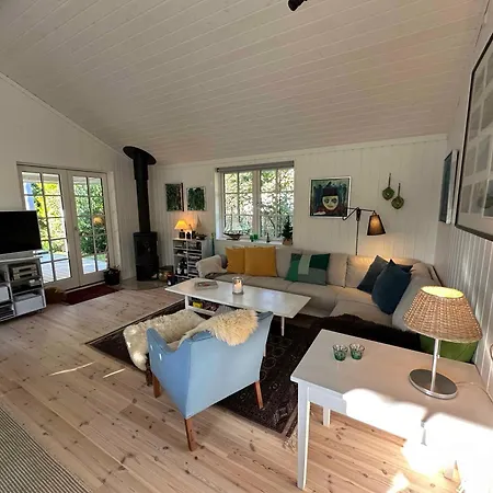 Perfect Base Near And Shops