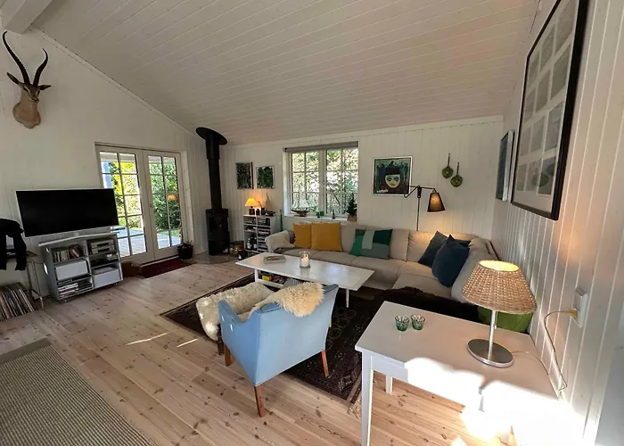 Perfect Base Near And Shops